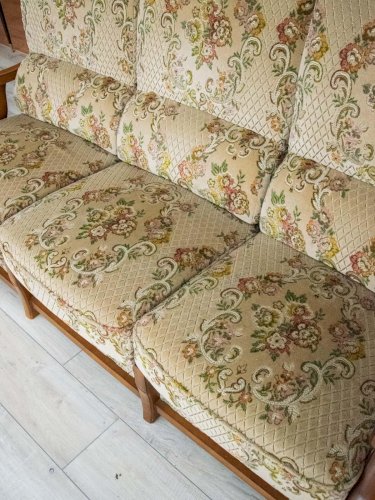 Jacques, le canapé en bois et tissu N°104