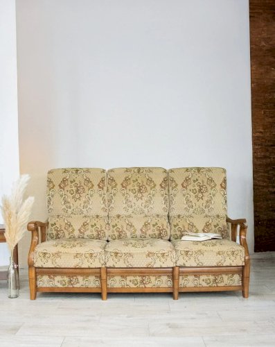 Jacques, le canapé en bois et tissu N°104