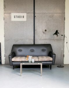 Jacques, the faux leather sofa No. 73