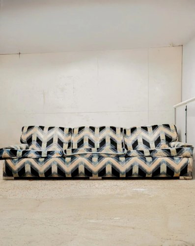 Jacques, le canapé en velours Guermonprez N°111