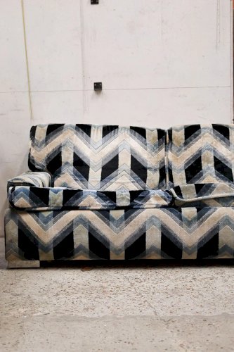 Jacques, le canapé en velours Guermonprez N°111