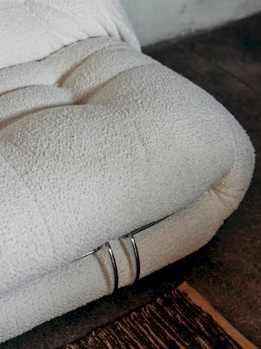 Jacques, le canapé Soriana en tissu bouclette N°71