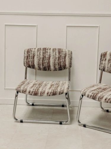 Jakob, la paire de fauteuils chromés N°521