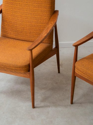 Jakob, la paire de fauteuils en bois et tissu N°776