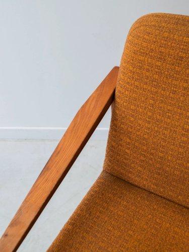 Jakob, la paire de fauteuils en bois et tissu N°776