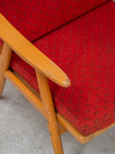 Jakob, la paire de fauteuils en bois et tissu rouge N°785