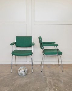 Jakob, the pair of armchairs No. 218