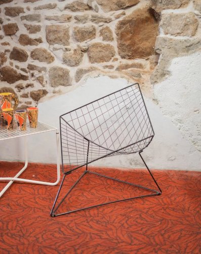 Jakob, le fauteuil en acier N°601