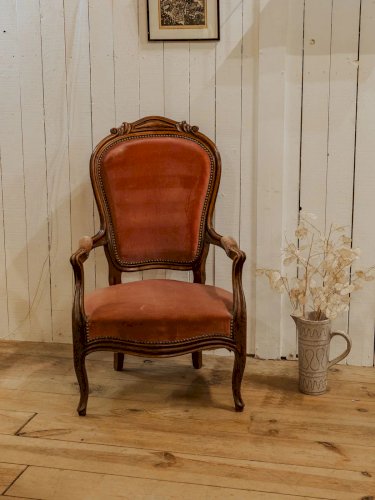 Jakob, le fauteuil en bois et velours N°797