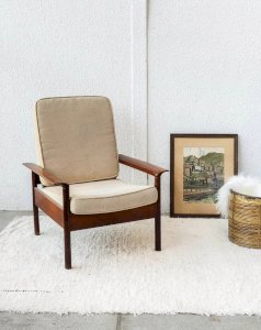 Jakob, le fauteuil en bois N°261