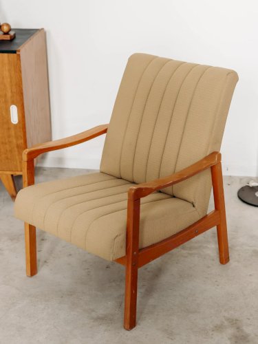 Jakob, le fauteuil en bois N°94