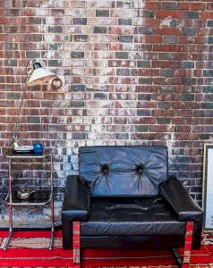 Jakob, the leather armchair No. 667