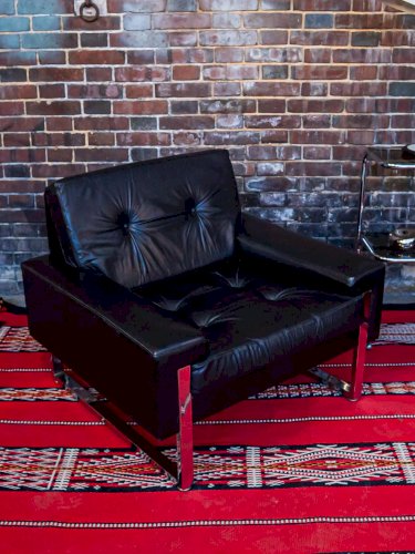 Jakob, le fauteuil en cuir N°667