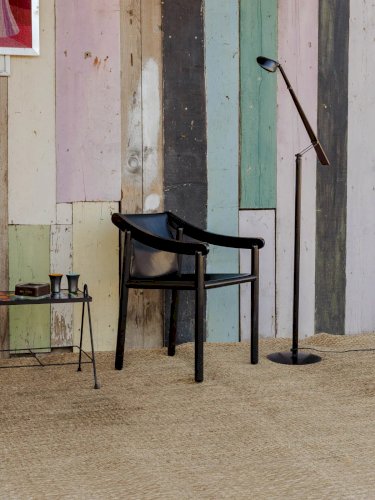 Jakob, le fauteuil en cuir noir N°852