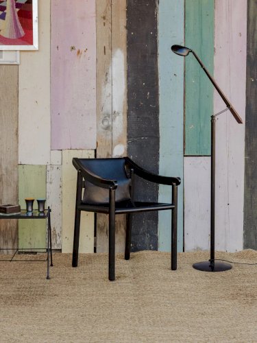 Jakob, le fauteuil en cuir noir N°852