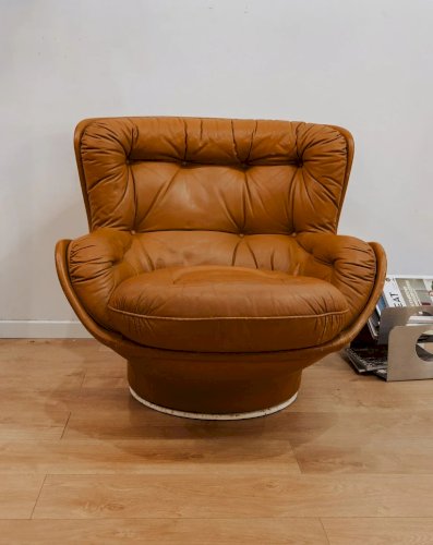 Jakob, le fauteuil en cuir pivotant N°860