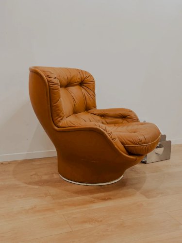 Jakob, le fauteuil en cuir pivotant N°860
