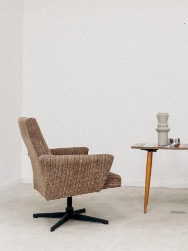 Jakob, le fauteuil en laine N°63