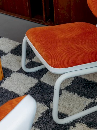 Jakob, le fauteuil en métal N°250