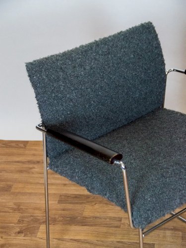 Jakob, le fauteuil en métal N°269