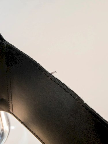 Jakob, le fauteuil en métal N°637