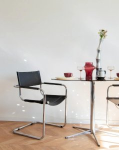 Jakob, the metal armchair No. 638