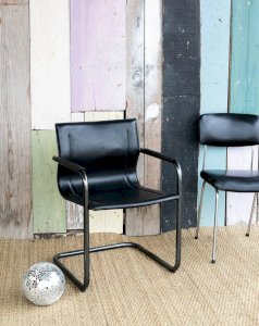 Jakob, the metal armchair No. 96