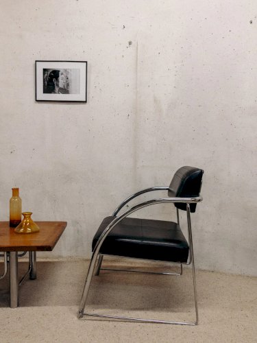 Jakob, le fauteuil en simili cuir N°691