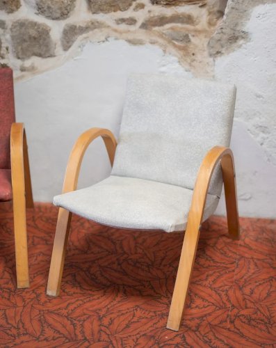 Jakob, le fauteuil en tissu blanc N°600