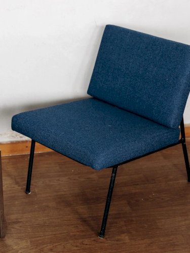 Jakob, le fauteuil en tissu N°220