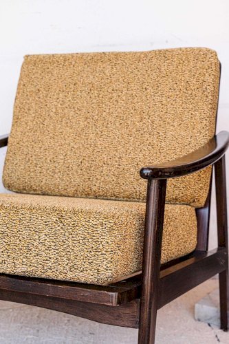 Jakob, le fauteuil en tissu N°653