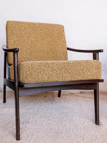 Jakob, le fauteuil en tissu N°653