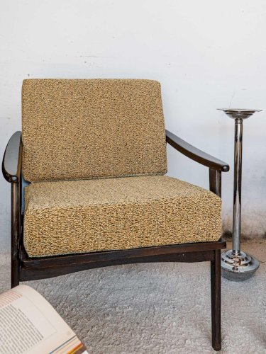 Jakob, le fauteuil en tissu N°653