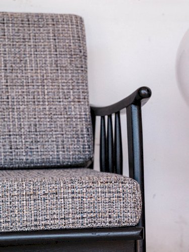 Jakob, le fauteuil en tissu N°654