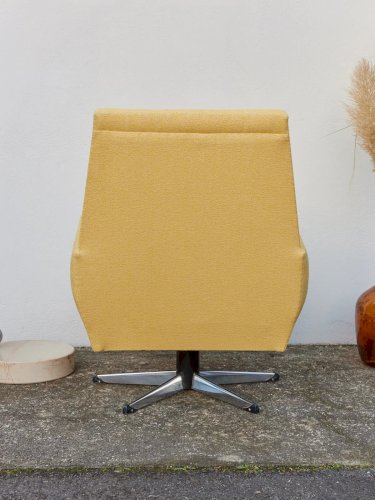 Jakob, le fauteuil en tissu N°708