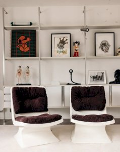 Jakob, the corduroy armchair No. 159