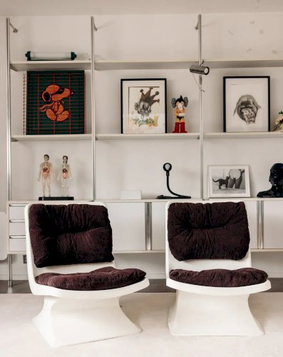 Jakob, le fauteuil en velours côtelé N°159