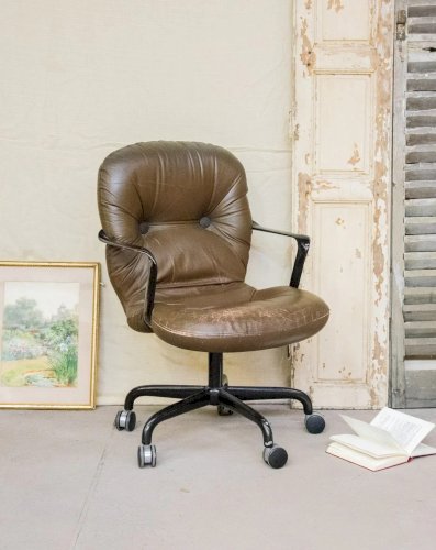 Jakob, le fauteuil KNOLL en simili cuir N°717