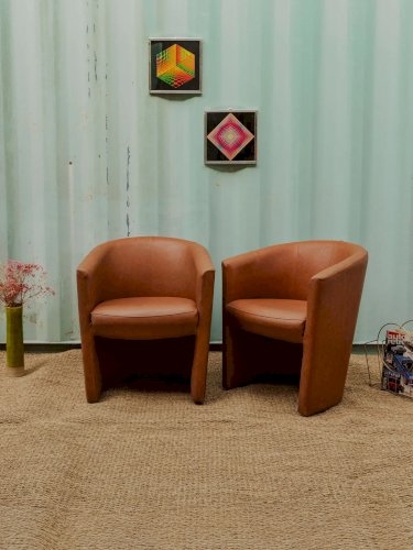 Jakob, le fauteuil marron en simili cuir N°729