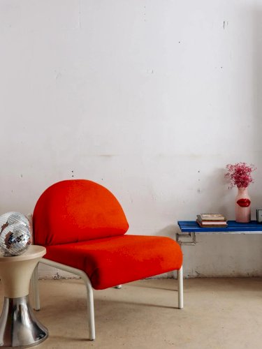 Jakob, le fauteuil orangé N°13