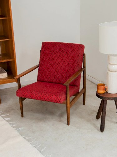 Jakob, le fauteuil rouge N°431