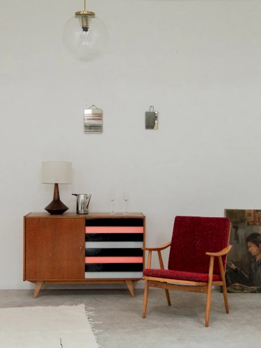 Jakob, le fauteuil rouge N°437