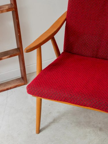 Jakob, le fauteuil scandinave rouge N°427