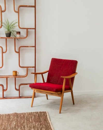 Jakob, le fauteuil scandinave rouge N°427