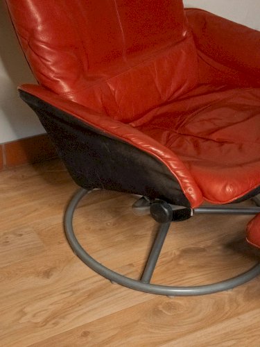 Jakob, le fauteuil simili-cuir rouge N°492
