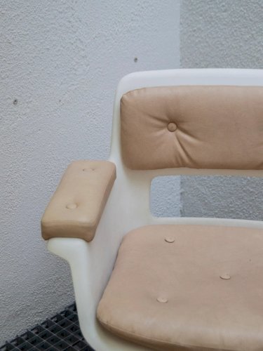 Jakob, le fauteuil tulipe Albert Jacob N°704