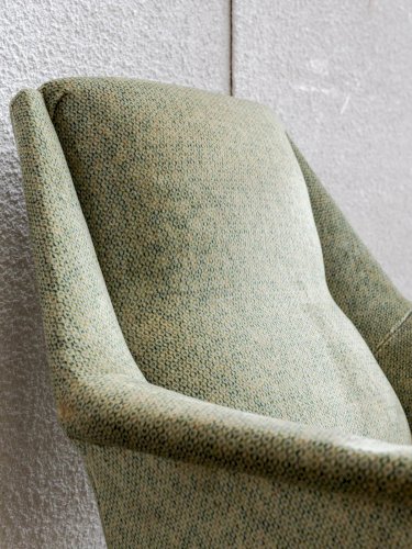 Jakob, le fauteuil vert moucheté N°734