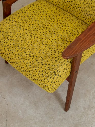 Jakob, le grand fauteuil jaune N°438