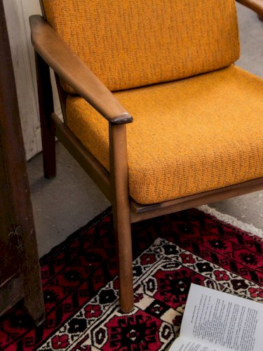 Jakob, le grand fauteuil scandinave en bois N°718