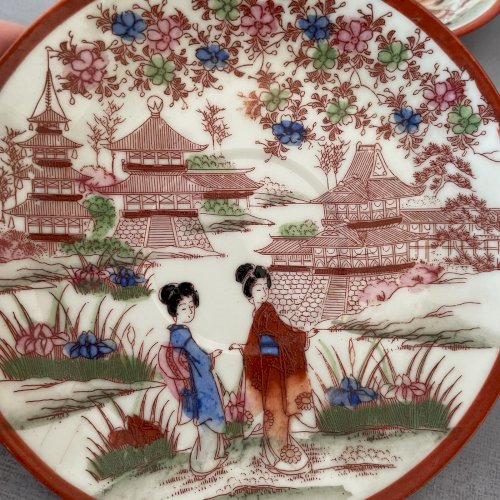JAPON 5 soucoupes coupelles porcelaine japonaise à décor de geisha